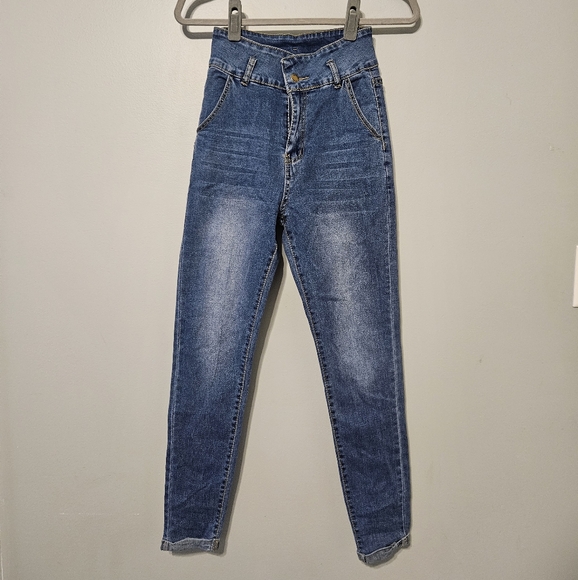 SHEIN High Rise Blue Jeans for Women - Picture 2 of 5